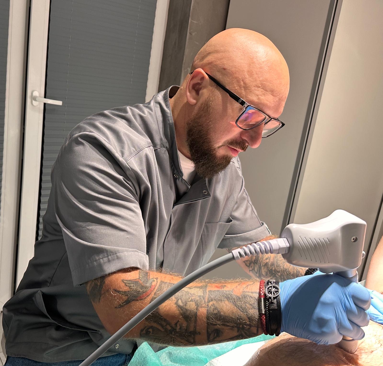 26cda903-8992-4c7c-a9b1-d8a46c9df7bd