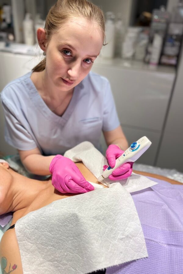 08555288-71cb-4418-8040-170e487d5d97