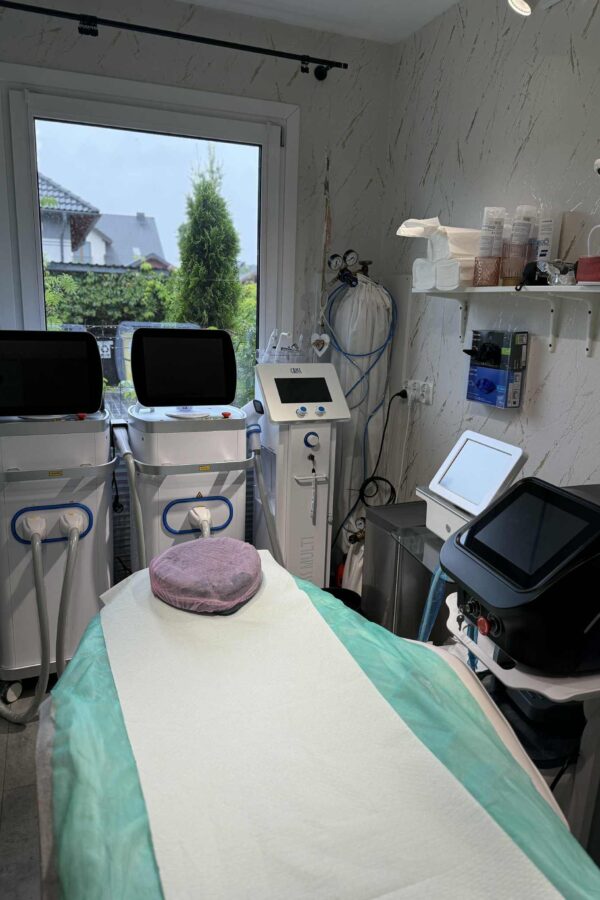 537f709a-8c99-4e06-90af-1fd941646d67