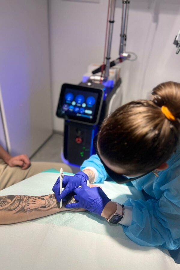 824d7ba0-72ed-4f44-80a3-776f557f2ec8