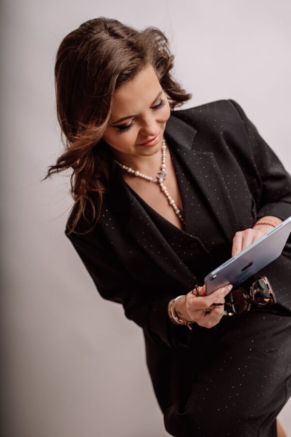 87a4aad5-c735-4c02-9c7c-9cfcebc893aa