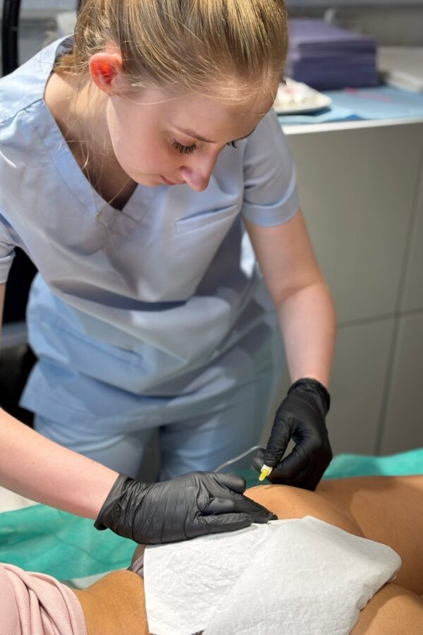 b1352d70-98e3-447a-a2a4-045a02401dea